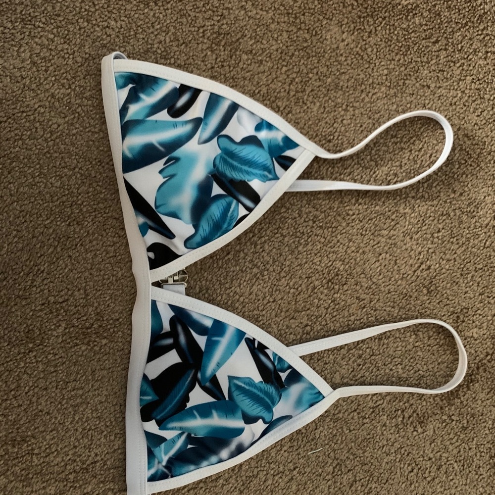 Bikini top